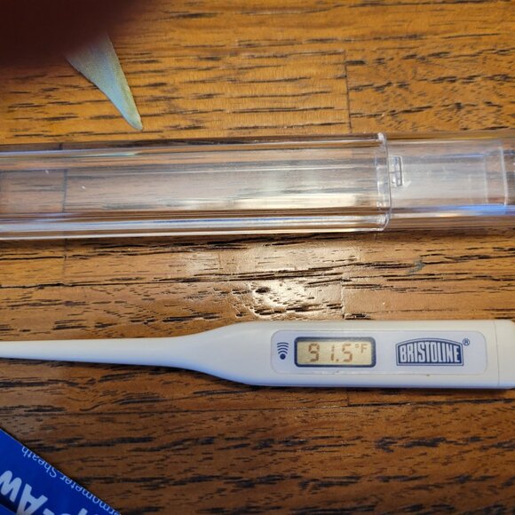 H389-Oral Digital Fever Thermometer Bristoline - Picture 5 of 5